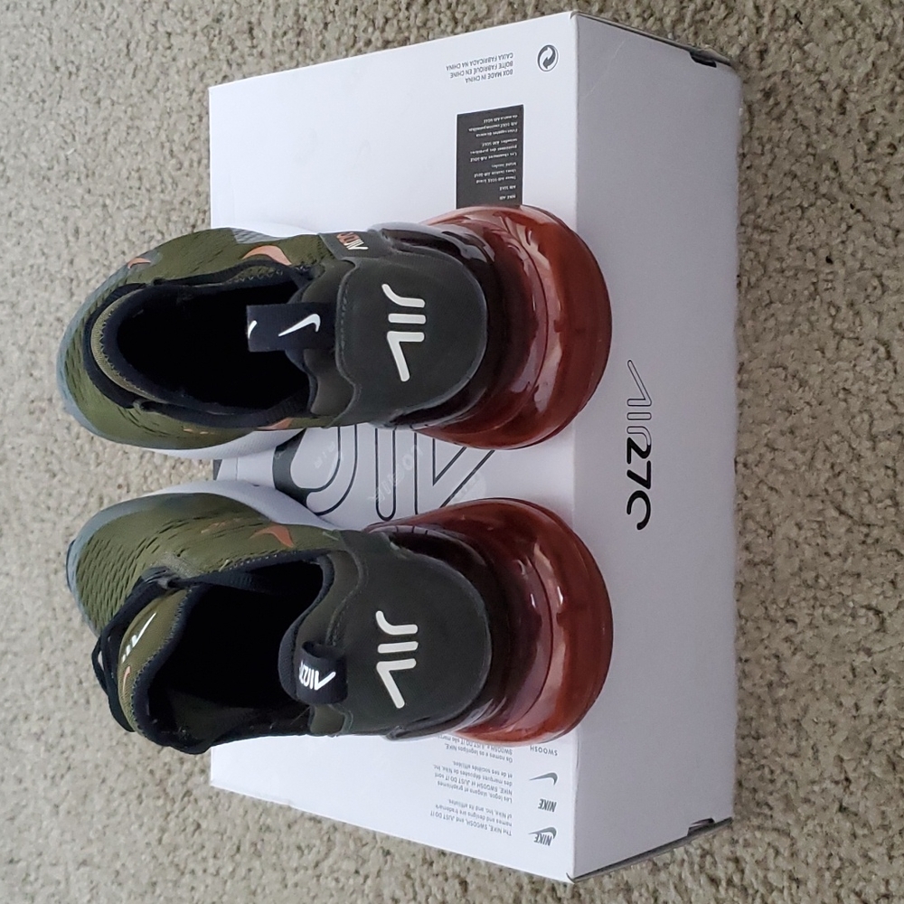New Air Max 270 - Picture 4 of 7